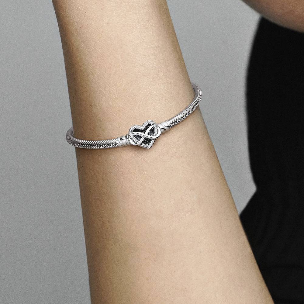 Pandora Armband Moments im Angebot