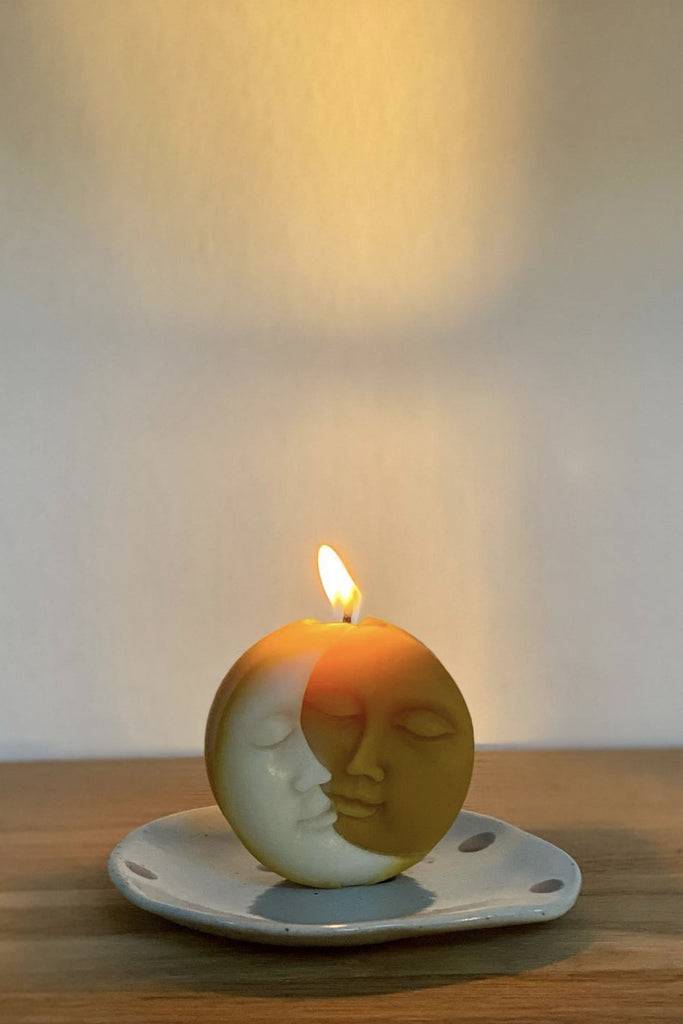 JUKSEREI SOLLYS · MOON/SUN BEESWAX CANDLE im Angebot