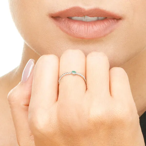 Leaf Jewelry Ring Twist Smaragd, 14K Weißgold Fabrikladen