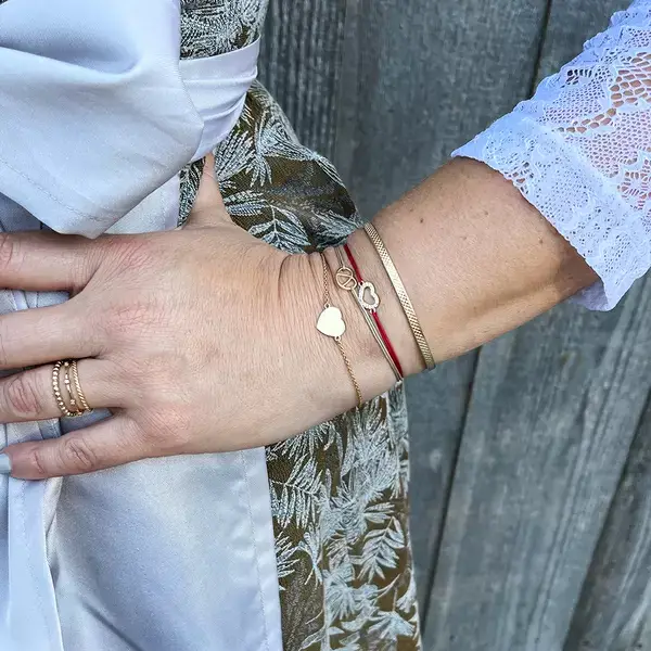 Leaf Jewelry Glücksbändchen "Brezn", 18 K Gelbgold vergoldet, Beige Bis zu 55% Rabatt