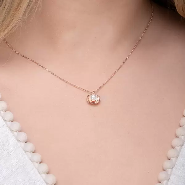 Leaf Jewelry Halskette Muschel mit Perle, 18 K Rosegold vergoldet Im Verkauf