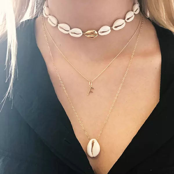 Leaf Jewelry Halskette Cowrie Shell, 55 cm, 18 K Rosegold vergoldet Kostenloser Versand