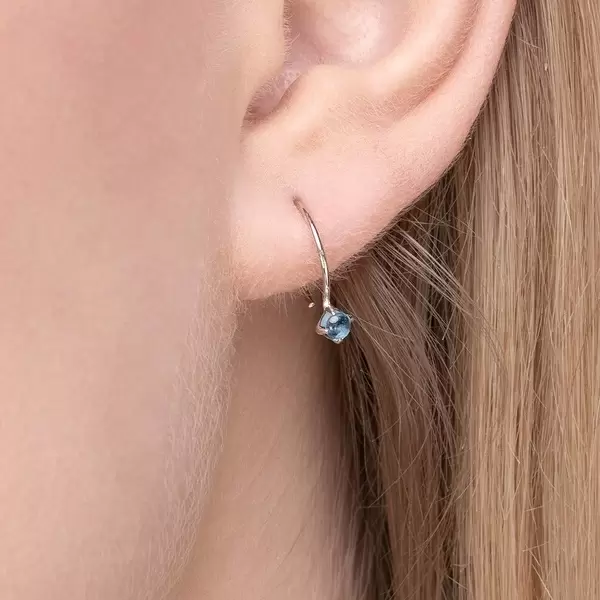 Leaf Jewelry Ohrringe Cabochon, Blaue Topas, 14 K Weißgold Lagerräumung
