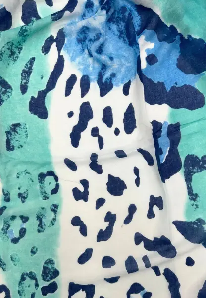 Leslii Schal Leo Look in Blau Türkis Black Friday