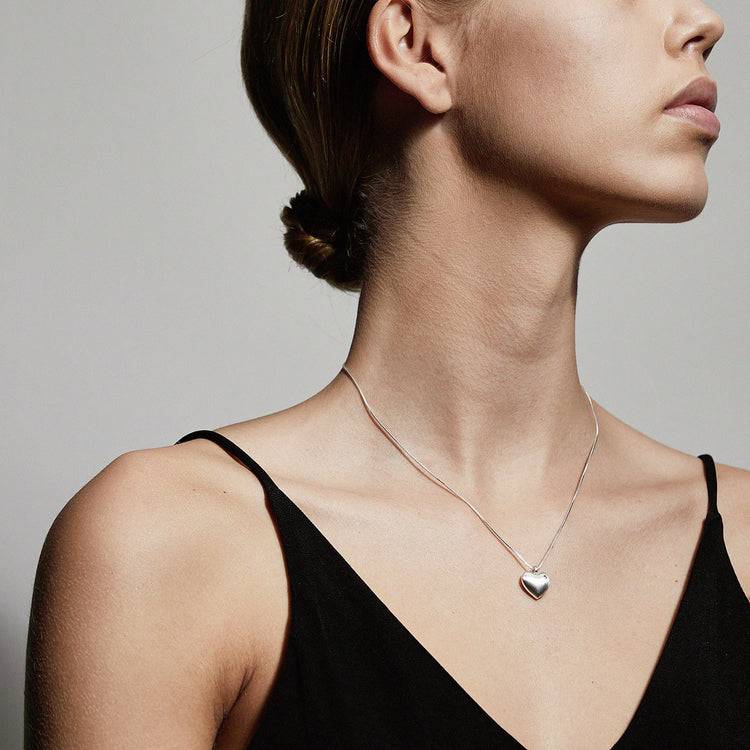 Pilgrim SOPHIA recycelte Halskette mit Herzanhänger, versilbert Super Sparpreis
