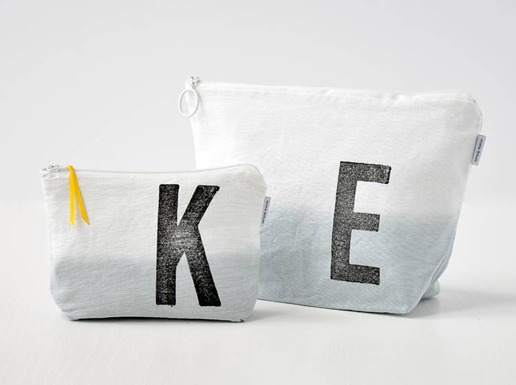Renna Deluxe Schminktasche GRAU mit Monogramm personalisiert Saisonale Angebote