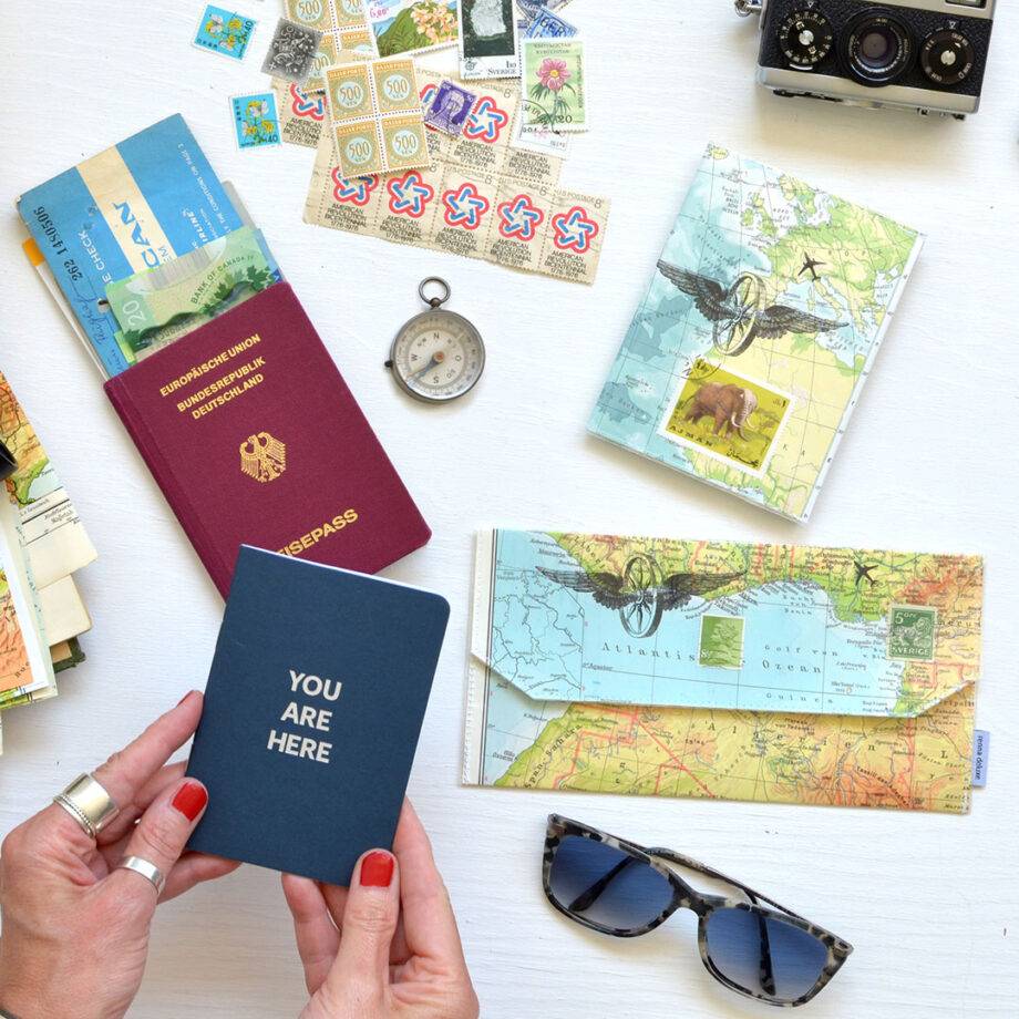 Renna Deluxe Atlas Reiseetui Groß – Etui aus Landkarten Kostenlose Rückgabe