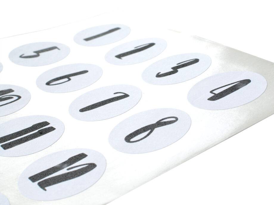 Renna Deluxe Adventskalender Schwarz-Weiß mit Handlettering Letzte 2 Tage