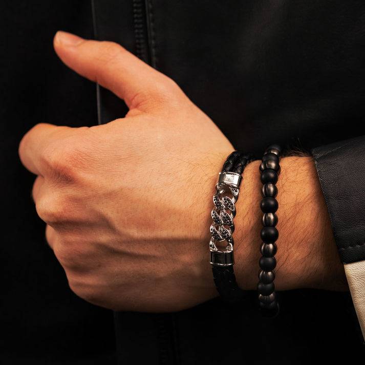 Save Brave Perlenarmband Bruce mit Onyx & Carbon Jubiläumsangebot