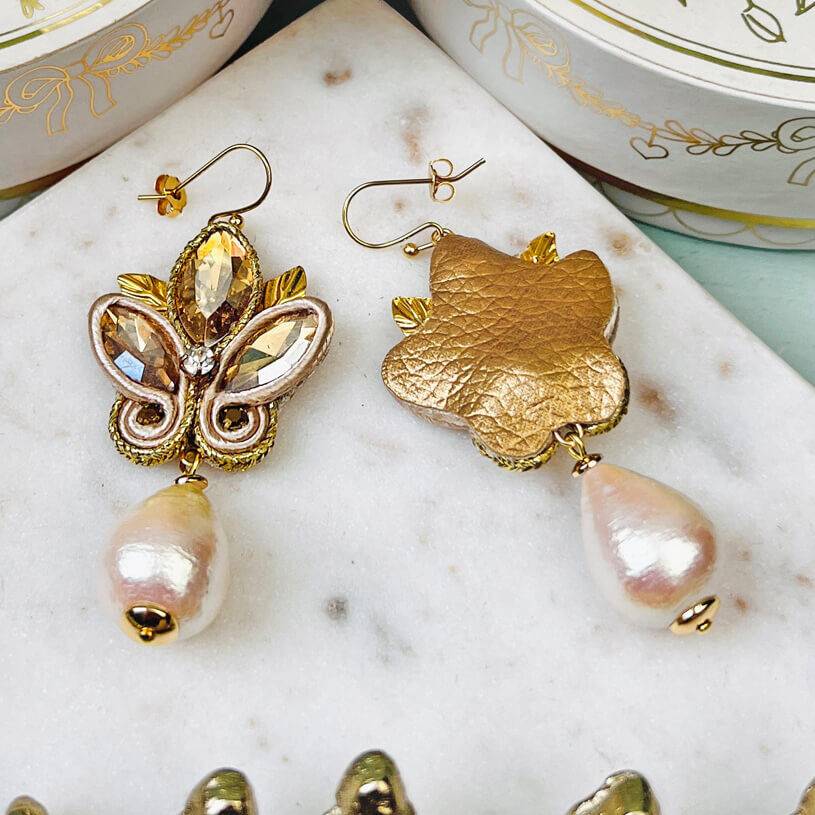 SchwesterSchwester Schöne Soutache-Ohrhänger in Champagner und Gold mit Baumwolltropfen Kostenlose Rückgabe
