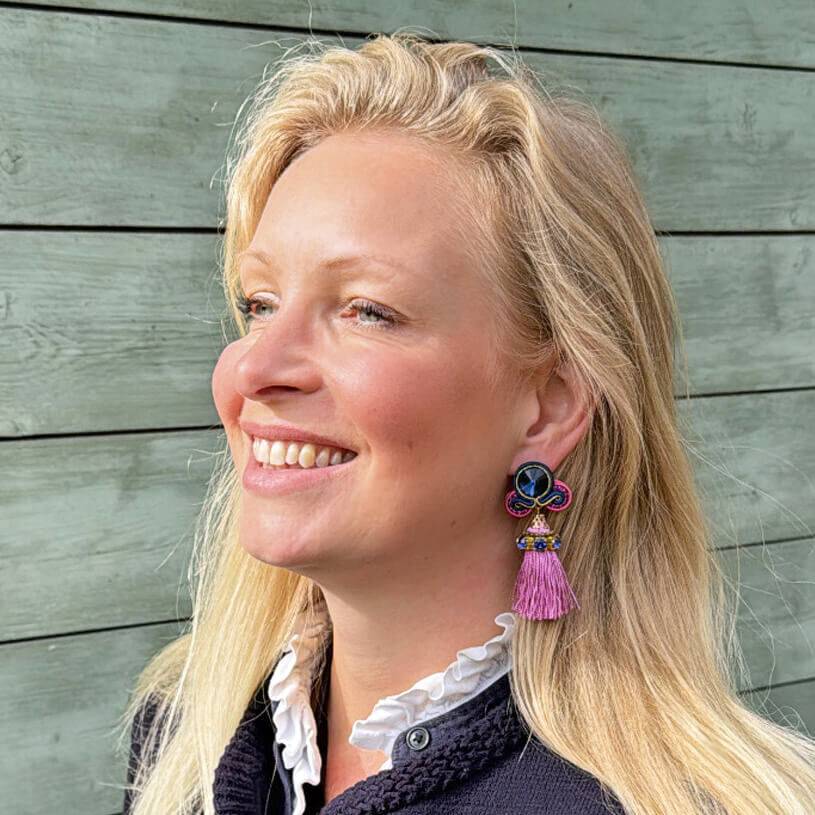 SchwesterSchwester Vorbestellbar - Auffällige Soutache-Ohrstecker in Blau und Rosa mit Quaste Muttertagsangebot