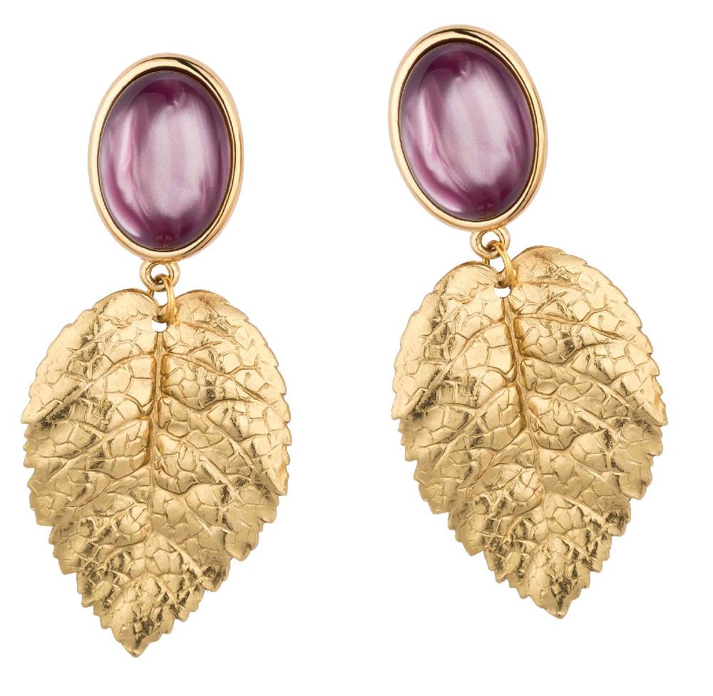 SchwesterSchwester Amethystfarbene Ohrstecker mit goldenem Blatt von AmuseToi Sonderangebote
