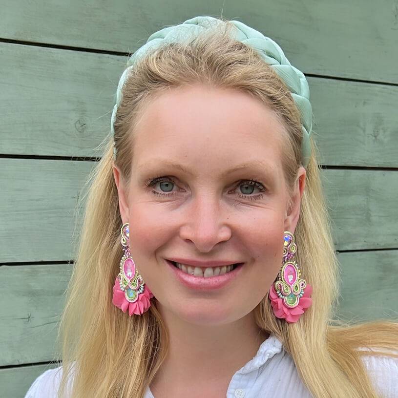 SchwesterSchwester Außergewöhnliche Soutache-Ohrringe in Rosa 50% Rabatt mit kostenlosem Versand