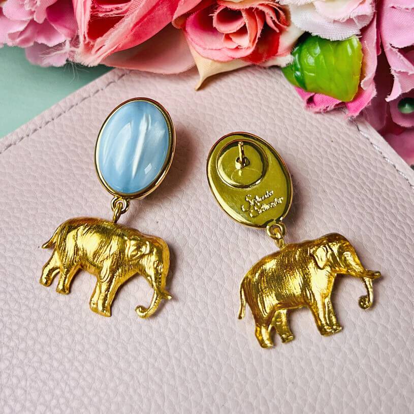 SchwesterSchwester Ohrstecker in Hellblau mit vergoldetem Elefant Letzte 3 Tage