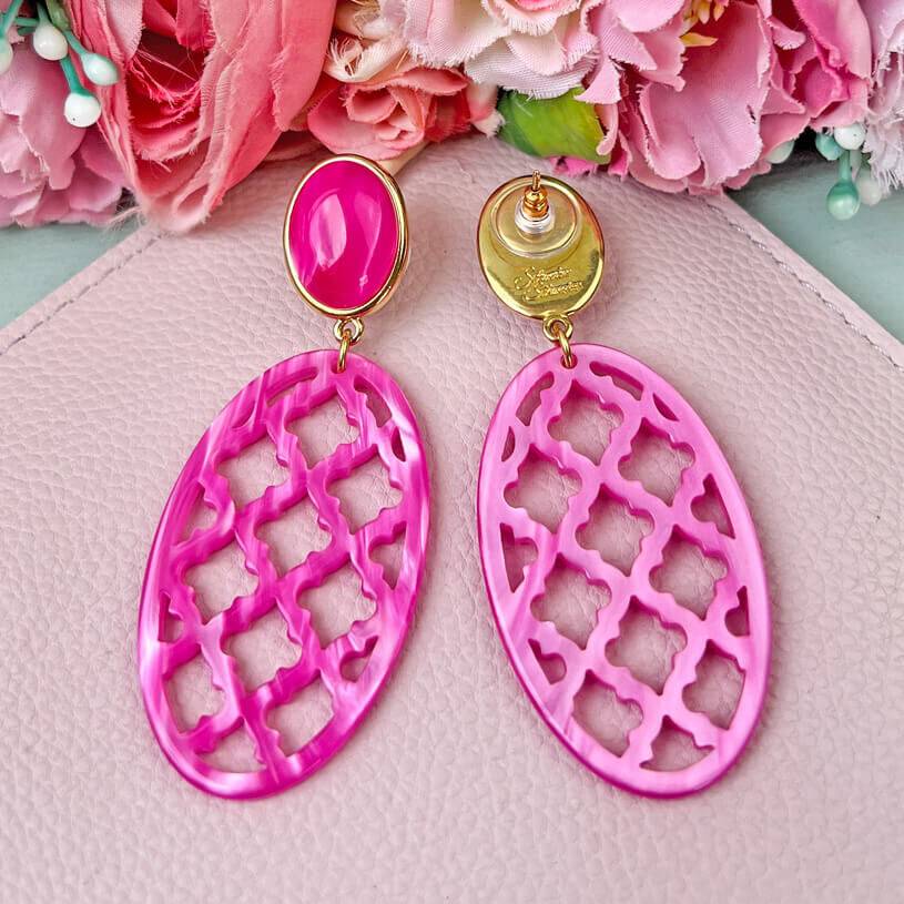 SchwesterSchwester Pinkfarbene Ohrstecker mit Oval im Marrakesch Stil Bis zu 55% Rabatt